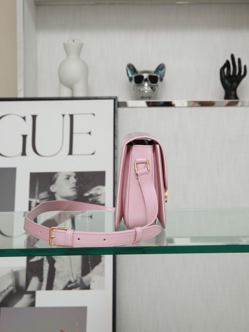 Ce1i*e triomphe bags